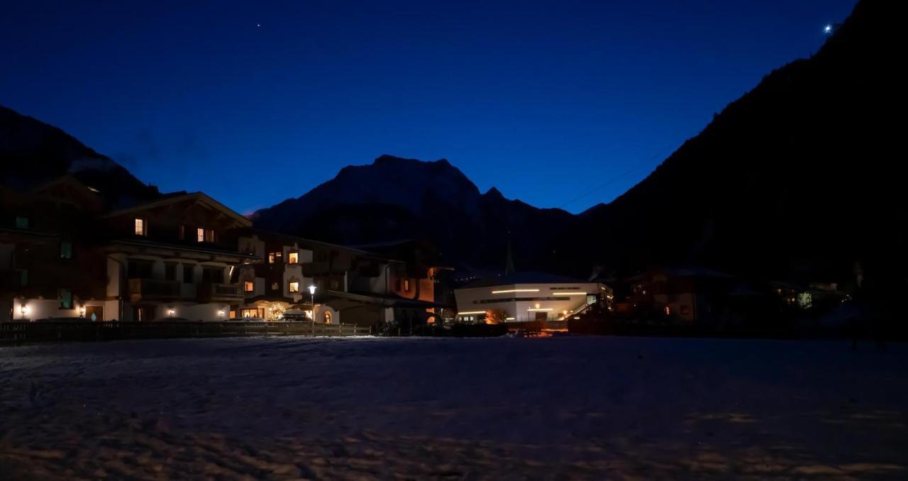 Apart Manuel Mayrhofen Exteriör bild